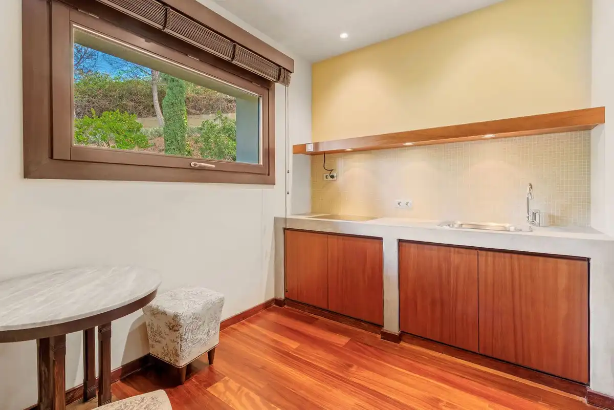 Küche von Haus oder Chalet zum Verkauf in Benahavís mit Klimaanlage, Privatgarten und Terrasse