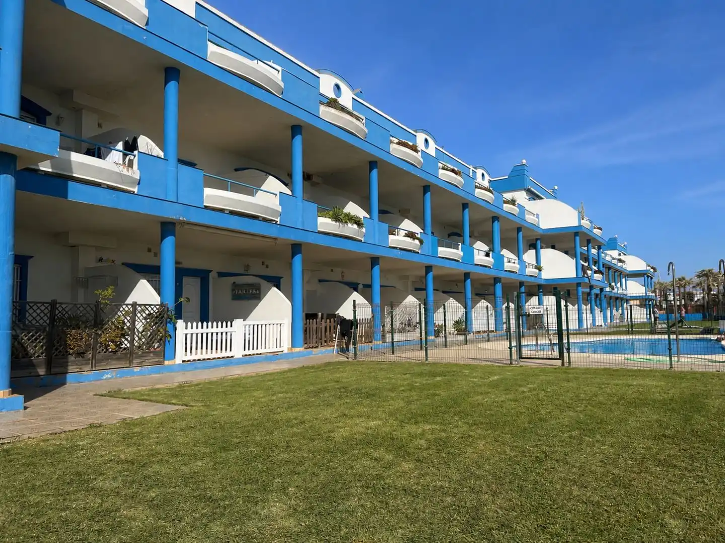 Apartamento con piscina en venta en Pintor Guillermo Perez Villalta 72, imagen 2