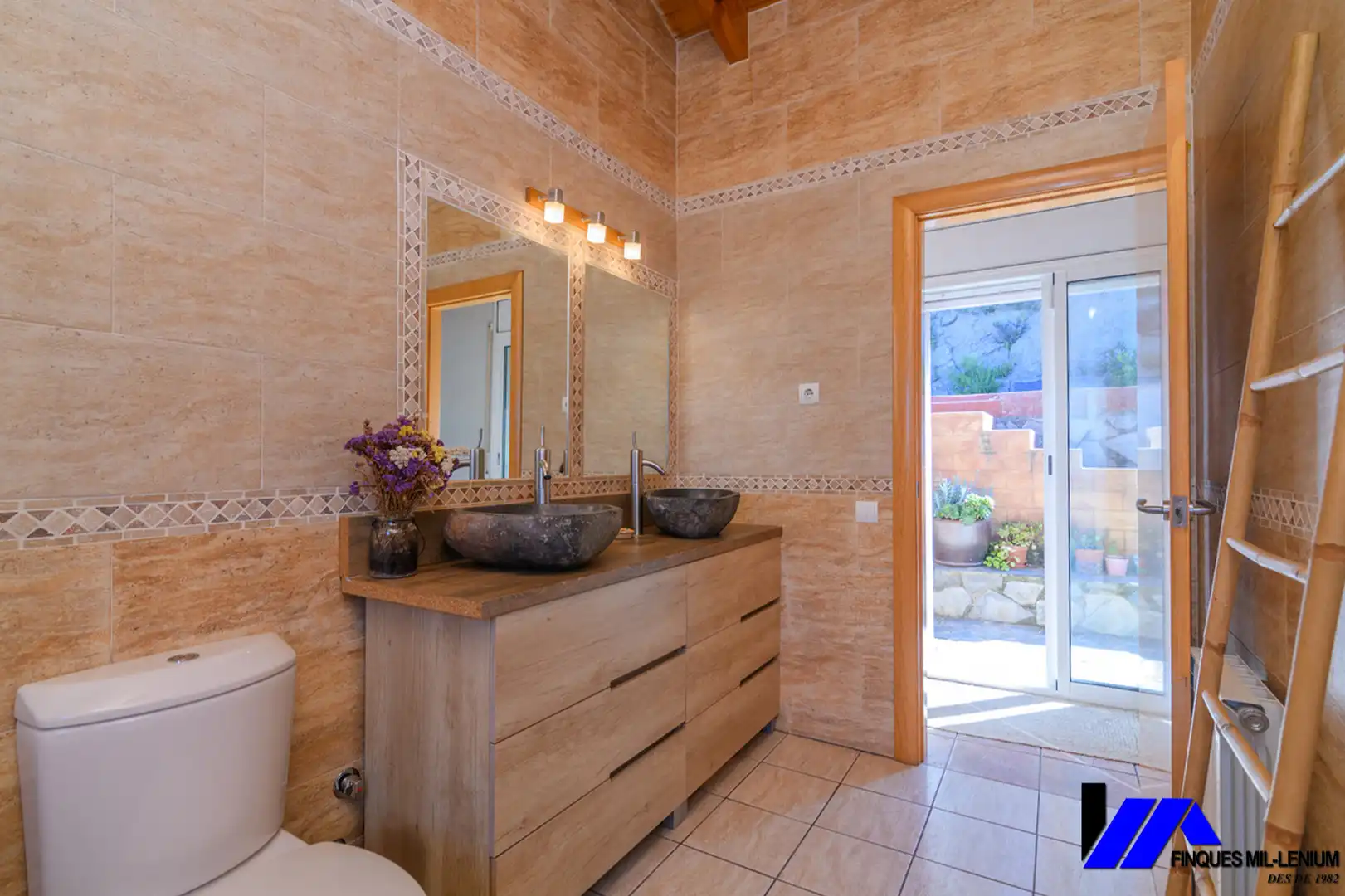 Baño de Casa o chalet en venta en Vallirana con Aire acondicionado, Calefacción y Jardín privado