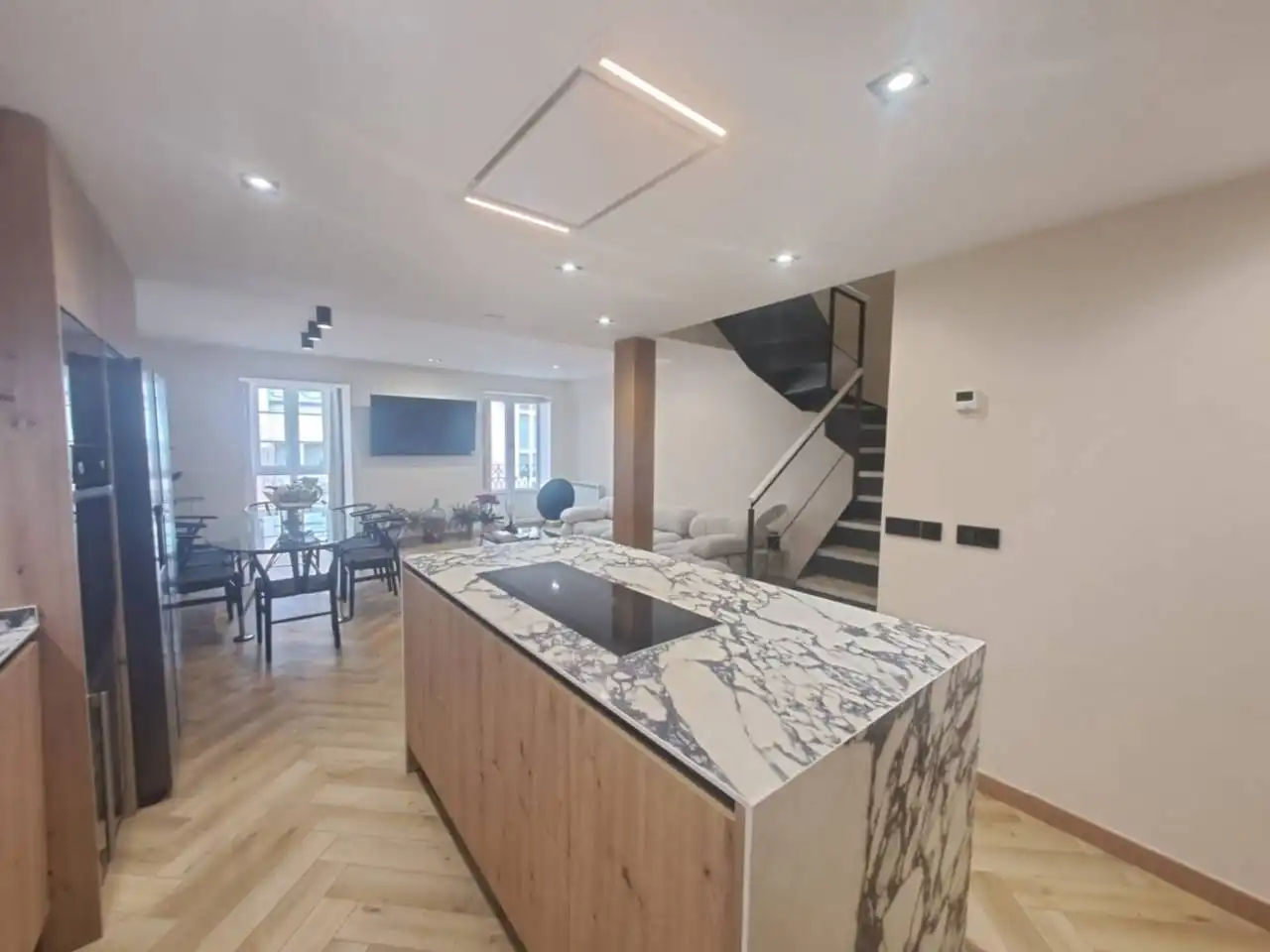 Cuina de Dúplex en venda en Burgos amb Aire condicionat, Calefacció i Parquet