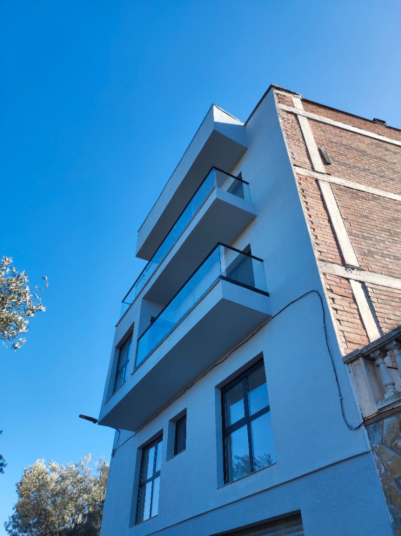 Vista exterior de Piso en venta en Gelida con Aire acondicionado, Calefacción y Parquet