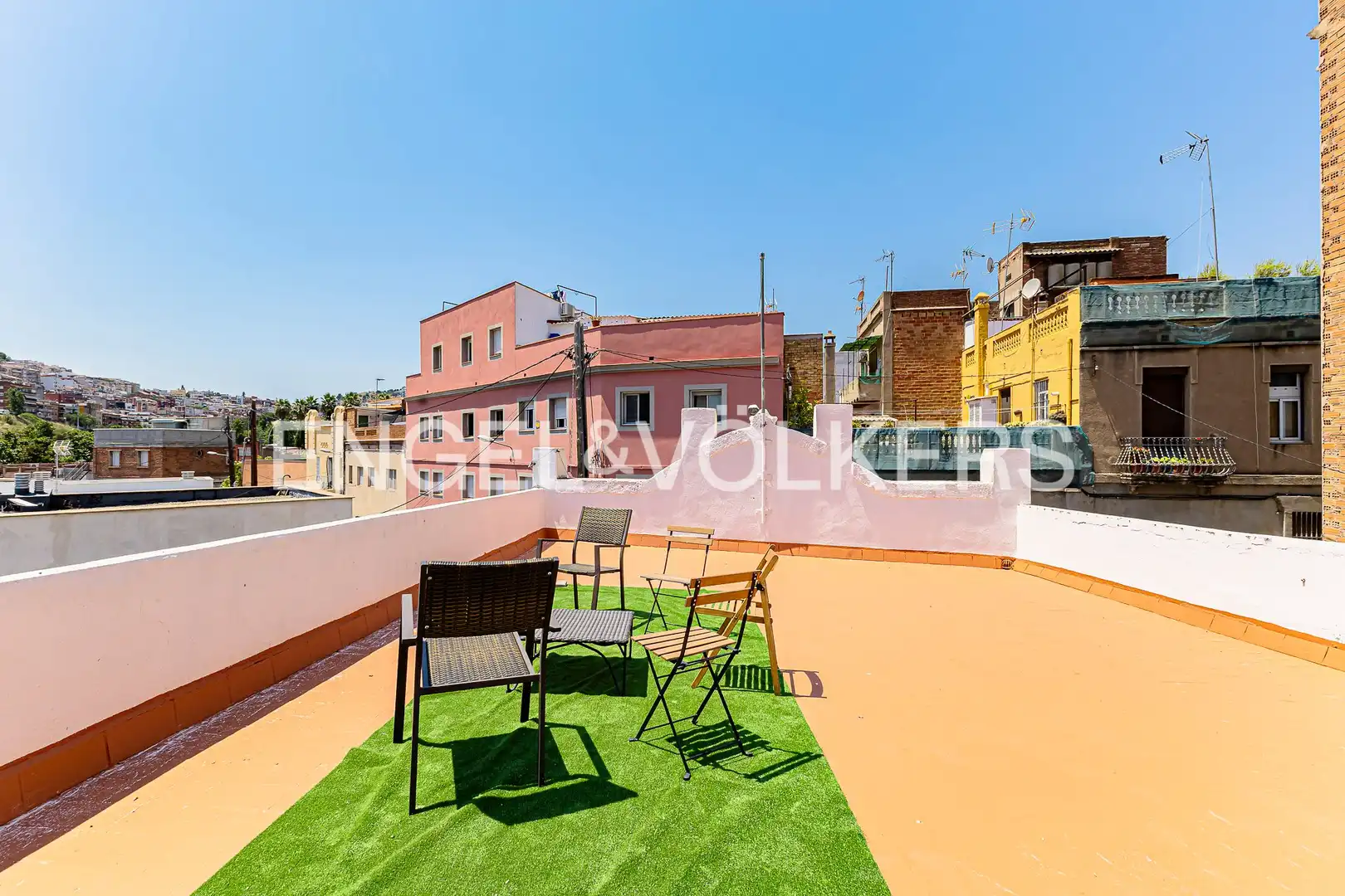 Terrassa de Finca rústica de lloguer en Barcelona amb Aire condicionat, Calefacció i Jardí privat