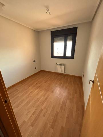 Piso en Venta en Calle Barqueros en Tejares - Chamberí - Alcades