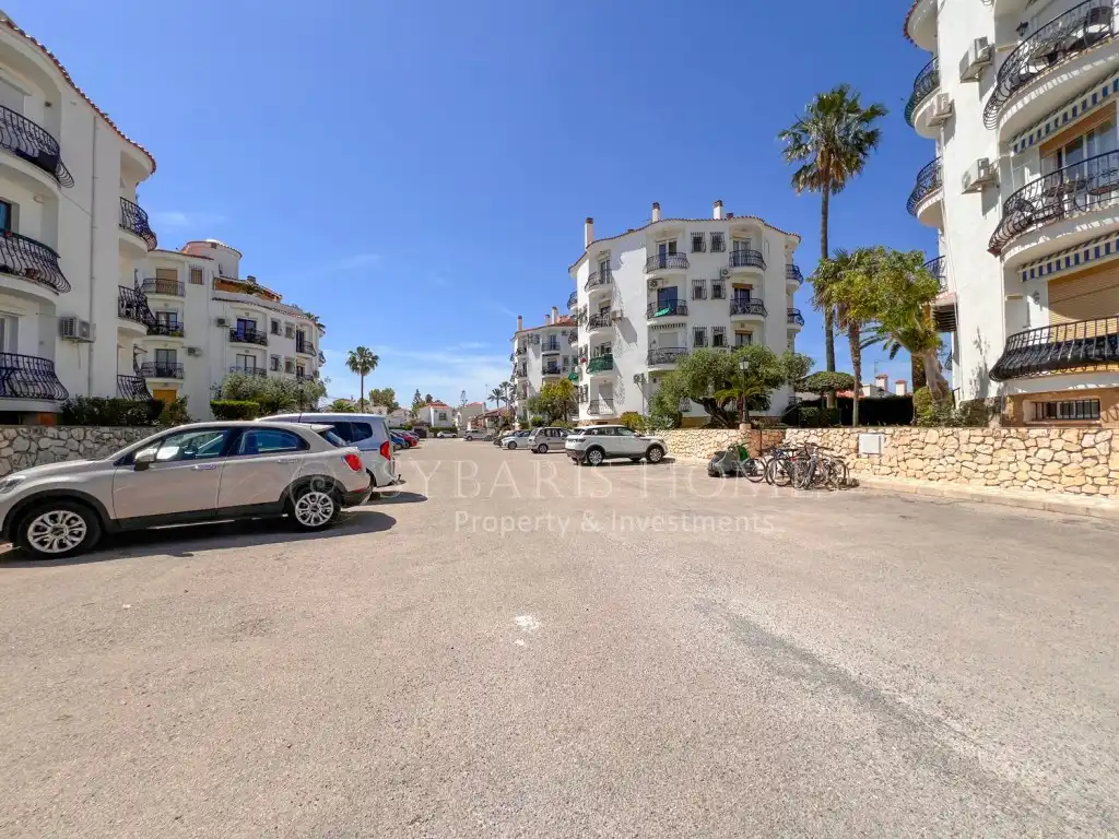 Vista exterior de Apartamento de alquiler en Dénia con Aire acondicionado, Jardín privado y Piscina