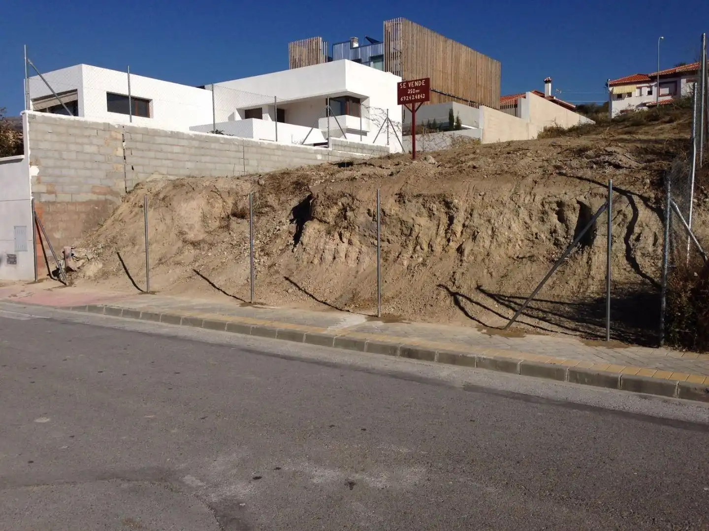 Außenansicht von Residential zum Verkauf in Granada