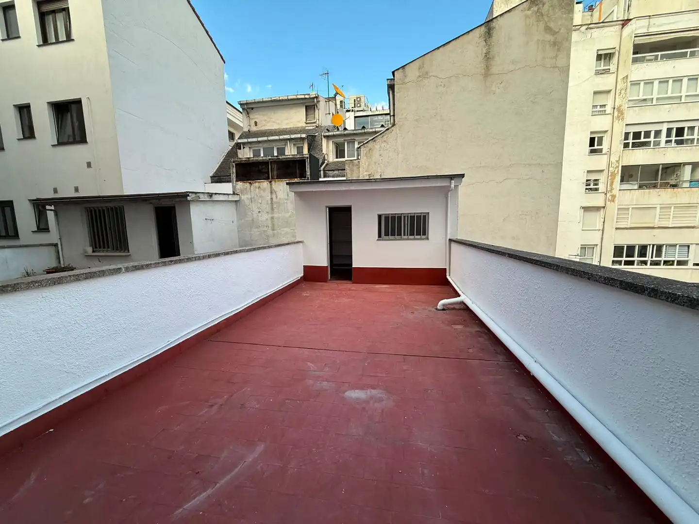 Terraza de Oficina de alquiler en Oviedo  con Calefacción, Terraza y Amueblado