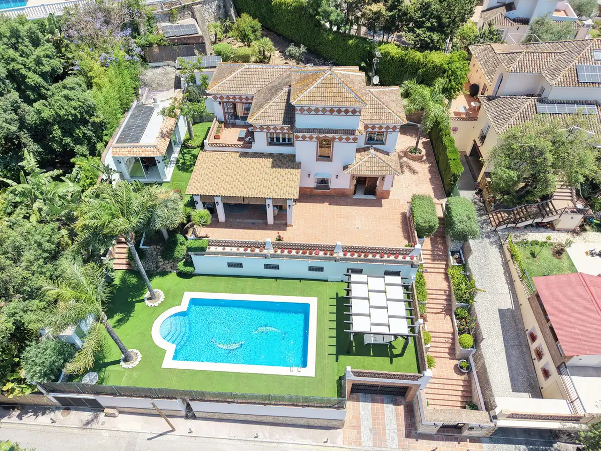Garden of Houses for sale in Marbella  with Air Conditioner, Heating and Private garden
