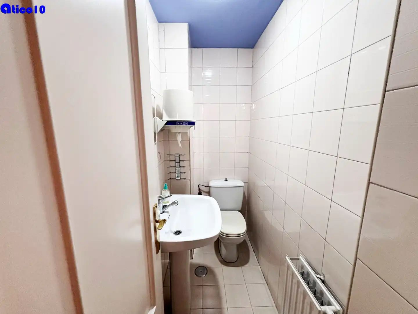 Badezimmer von Wohnung zum Verkauf in Oviedo  mit Heizung