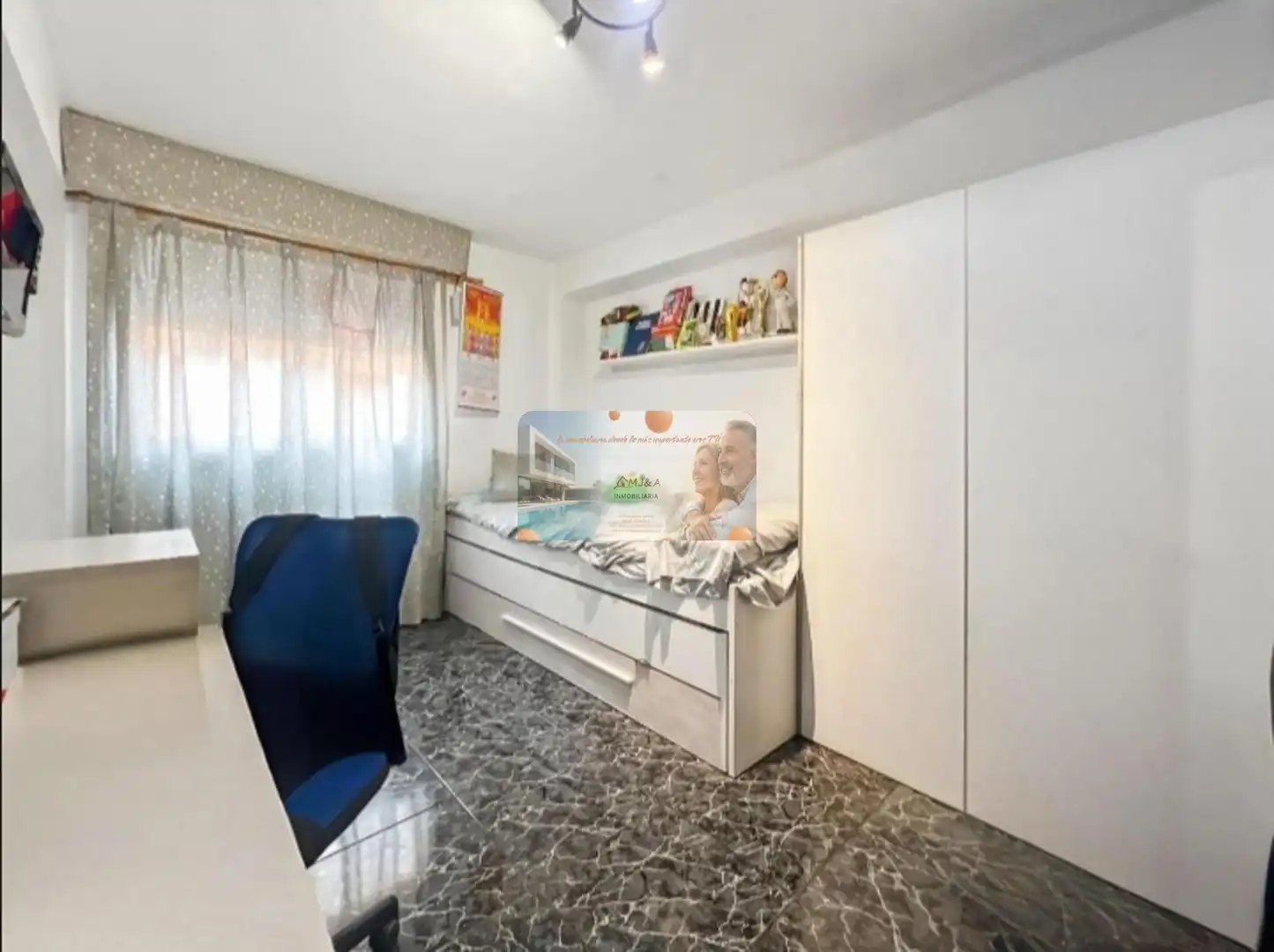 Habitación de Piso en venta en Castellón de la Plana / Castelló de la Plana con Aire acondicionado, Calefacción y Terraza