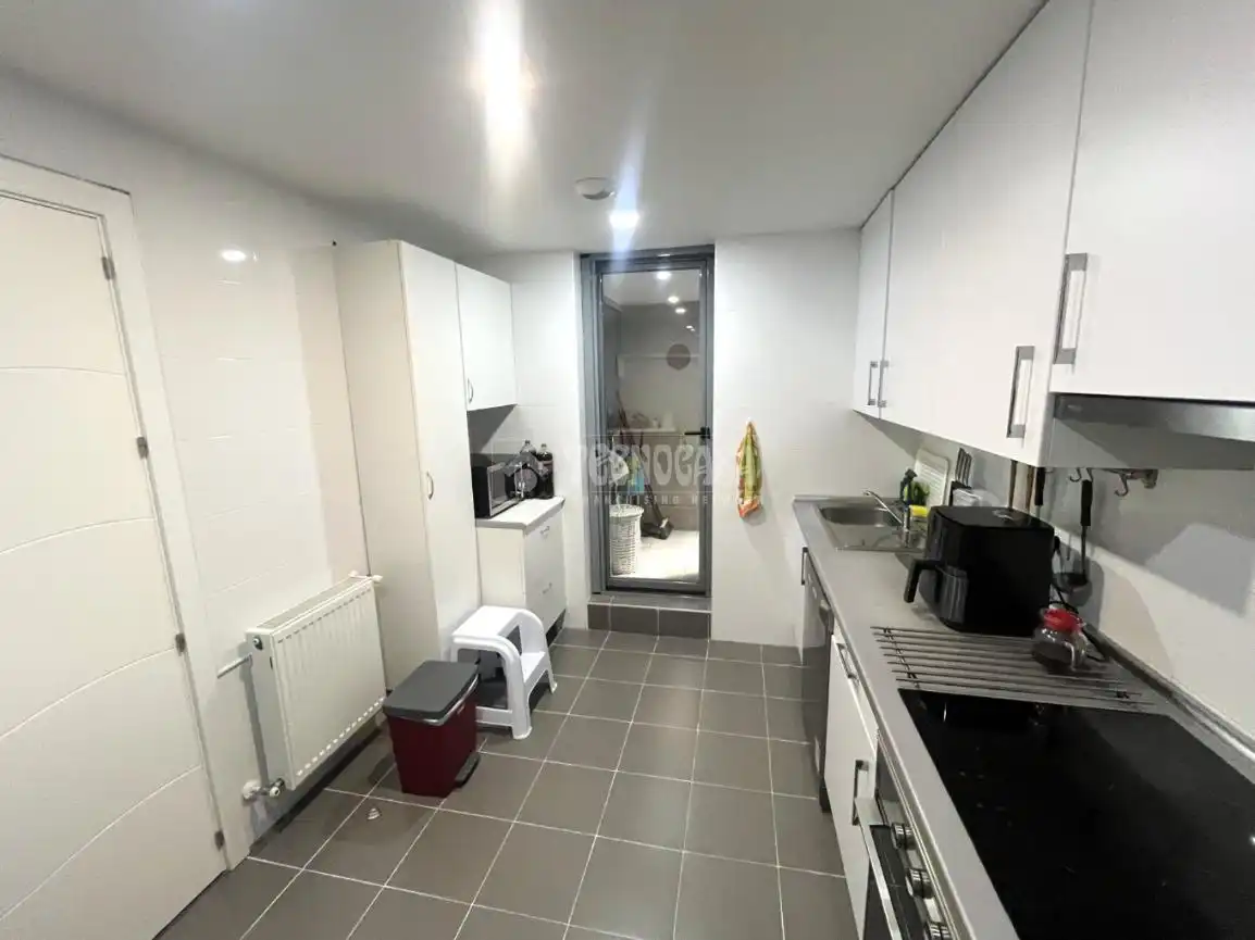 Kitchen of Flat for sale in Villalbilla  with Air Conditioner