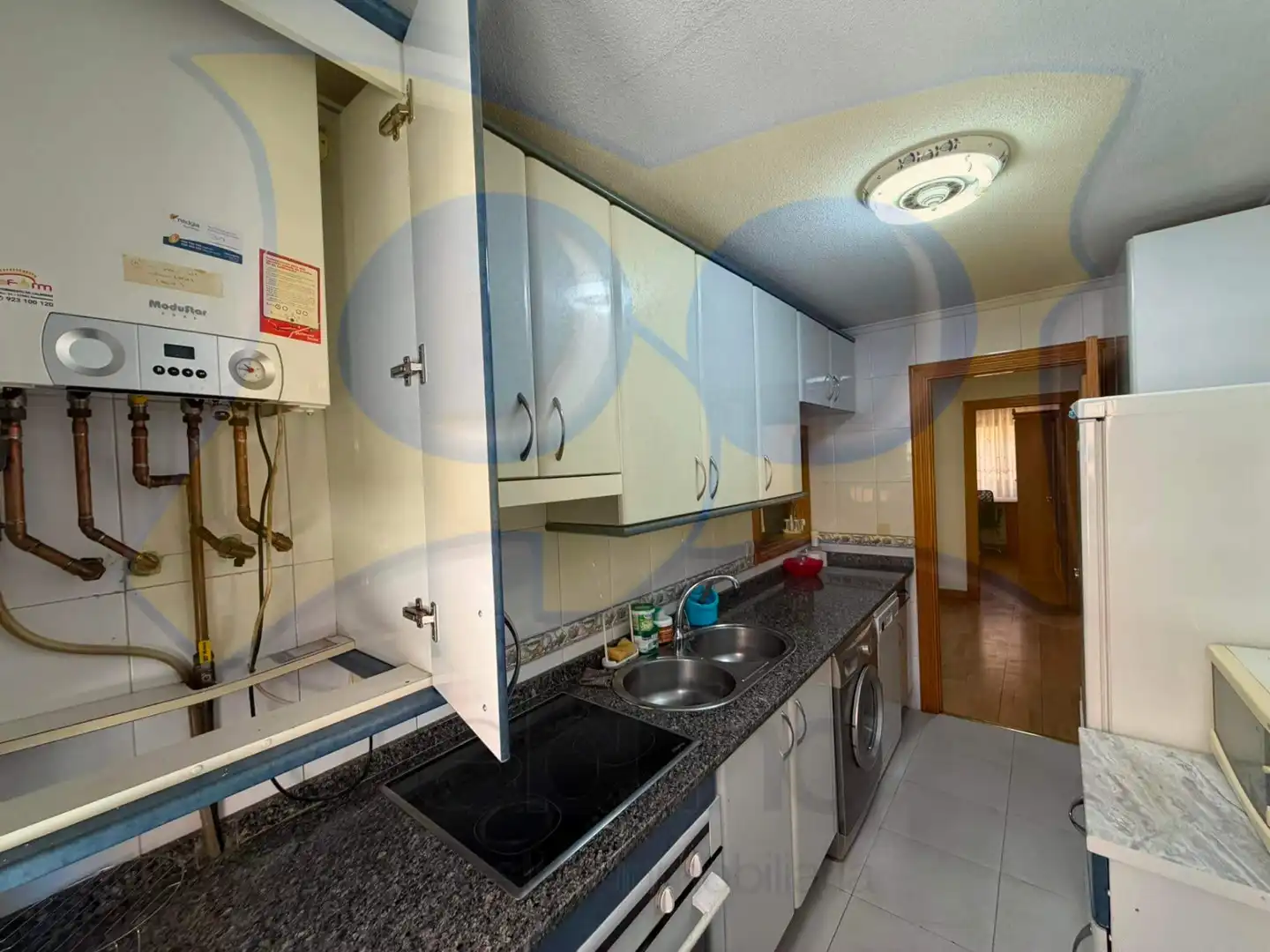 Kitchen of Flat for rent in Salamanca  with Heating, Furnished and Oven