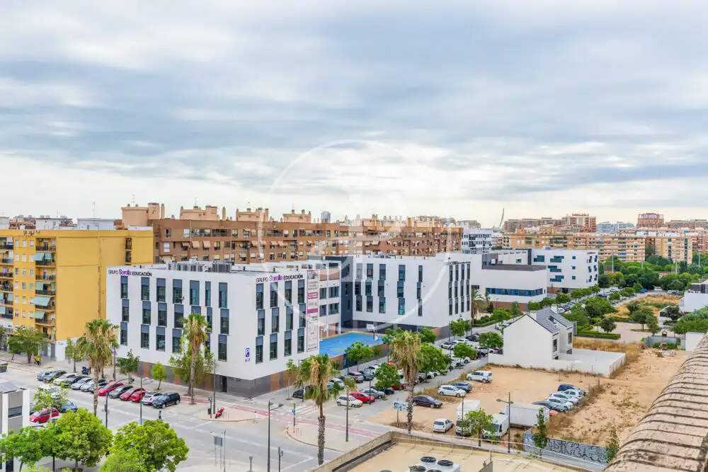 Vista exterior de Piso de alquiler en Valencia con Aire acondicionado, Calefacción y Terraza