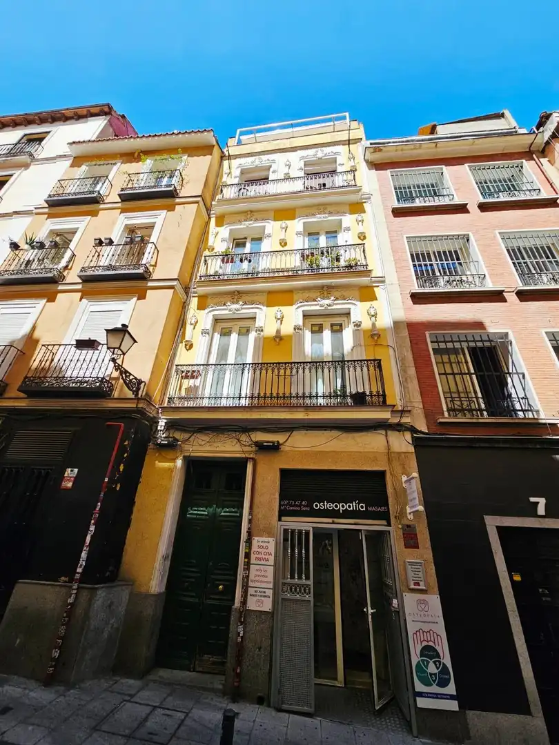 Vista exterior de Apartament en venda en Madrid amb Aire condicionat, Calefacció i Moblat