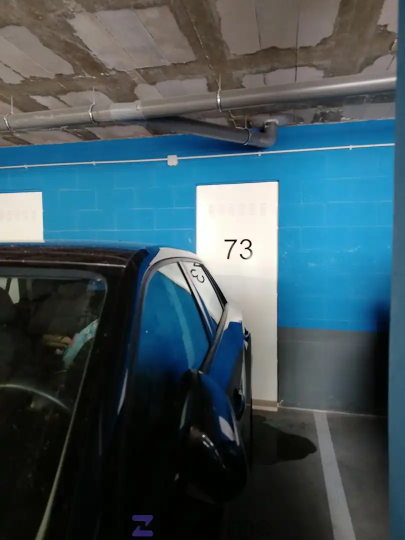 Parkplatz von Wohnung zur Miete in Dos Hermanas mit Klimaanlage, Heizung und Privatgarten
