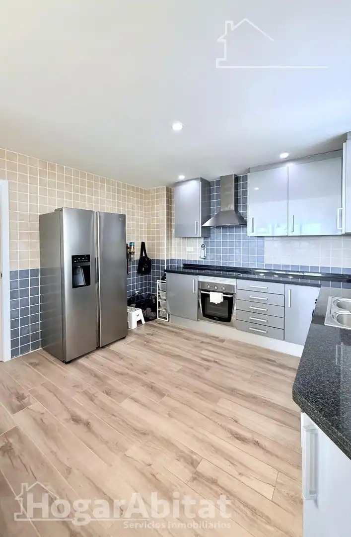 Cocina de Casa o chalet en venta en Torrent con Aire acondicionado, Calefacción y Jardín privado