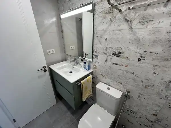 Baño de Piso de alquiler en Las Palmas de Gran Canaria con Aire acondicionado, Calefacción y Horno
