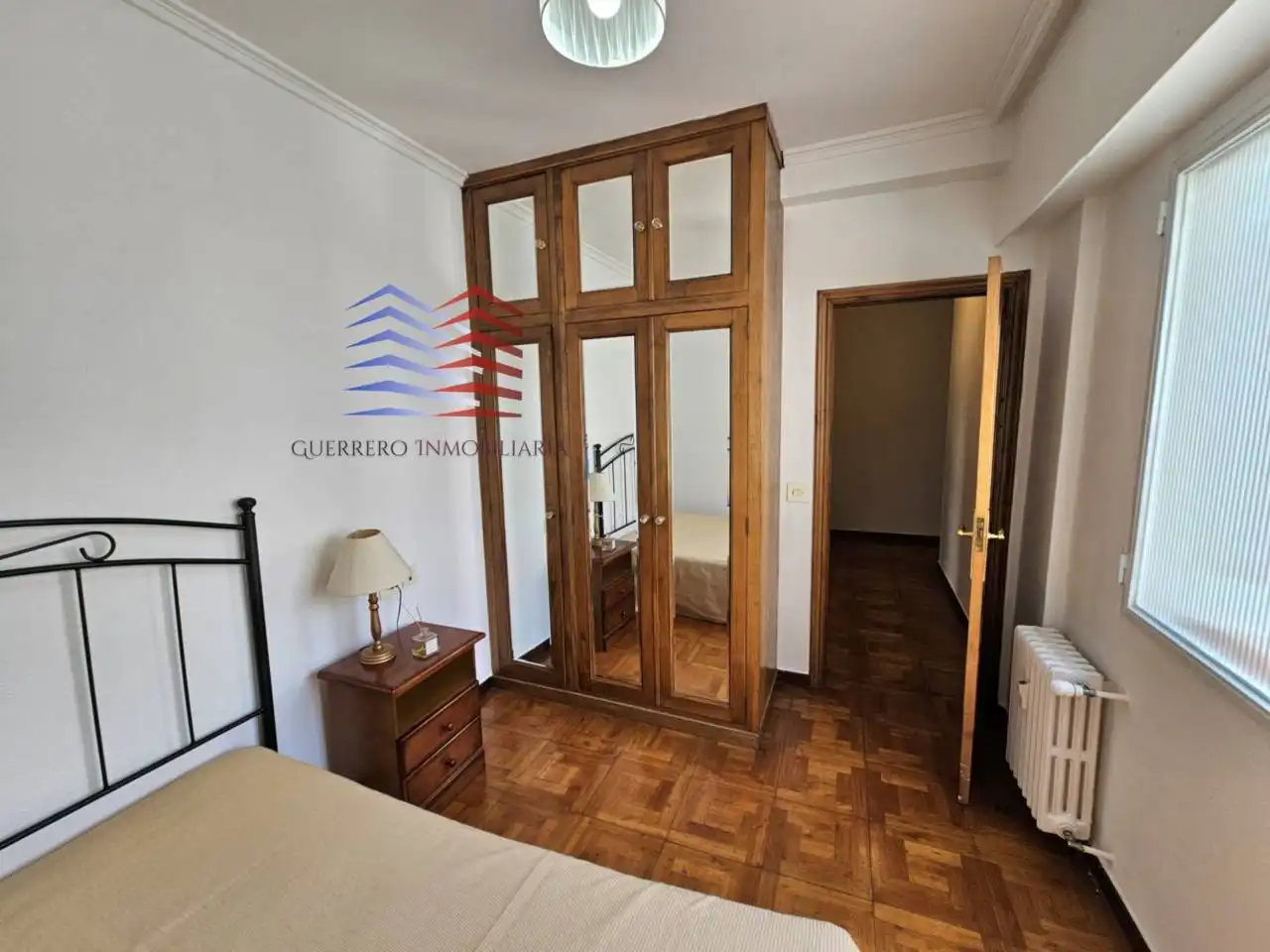 Habitación de Piso de alquiler en Ourense Capital  con Calefacción, Parquet y Trastero