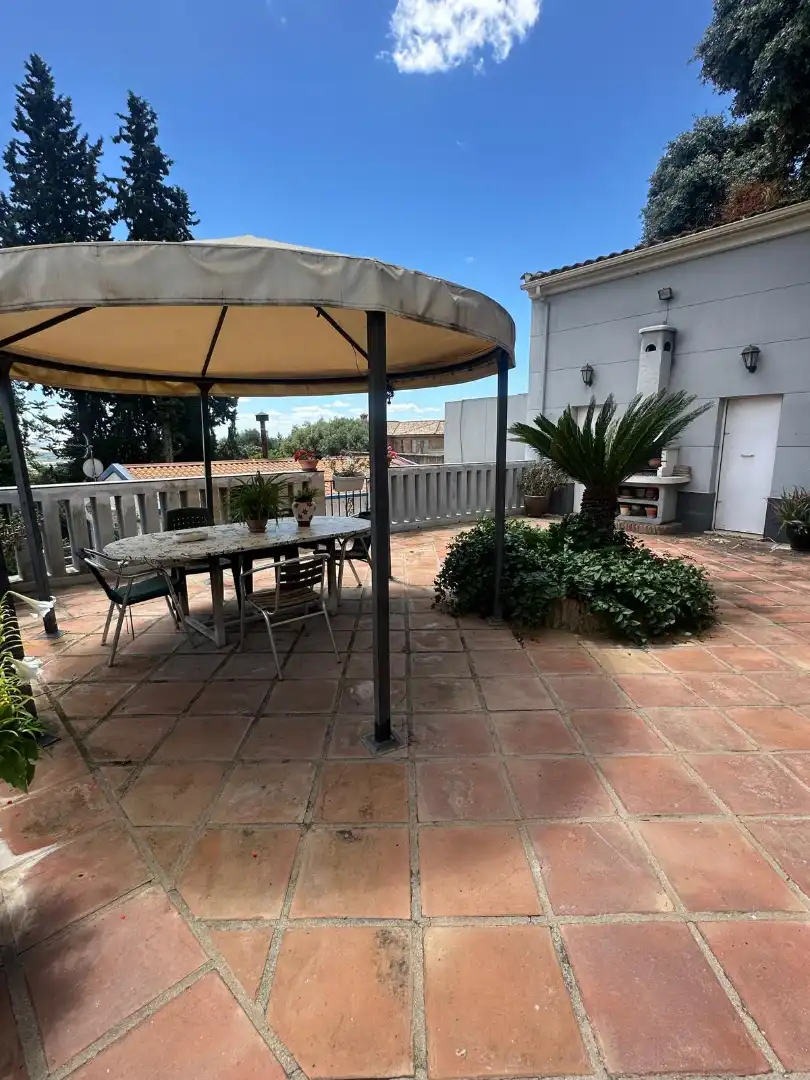 Houses for sale in Poniente-Norte - Miralbaida - Parque Azahara