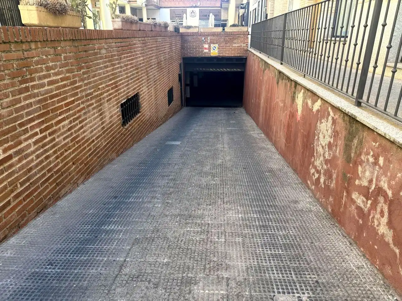 Parking à louer à Plaza de Zafiro, imagen 5