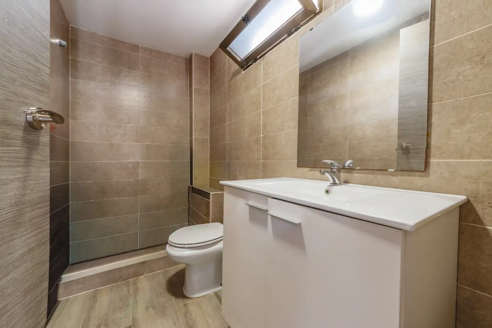 Bathroom of Houses for sale in El Catllar   with Air Conditioner, Private garden and Terrace