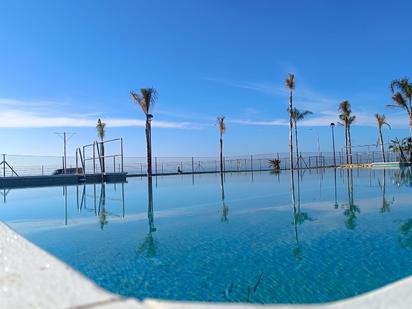 Piscina de Pis en venda en Vélez-Málaga amb Balcó i Piscina comunitària