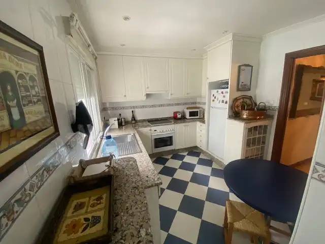 Küche von Wohnung zum Verkauf in Vigo  mit Heizung, Parkett und Abstellraum