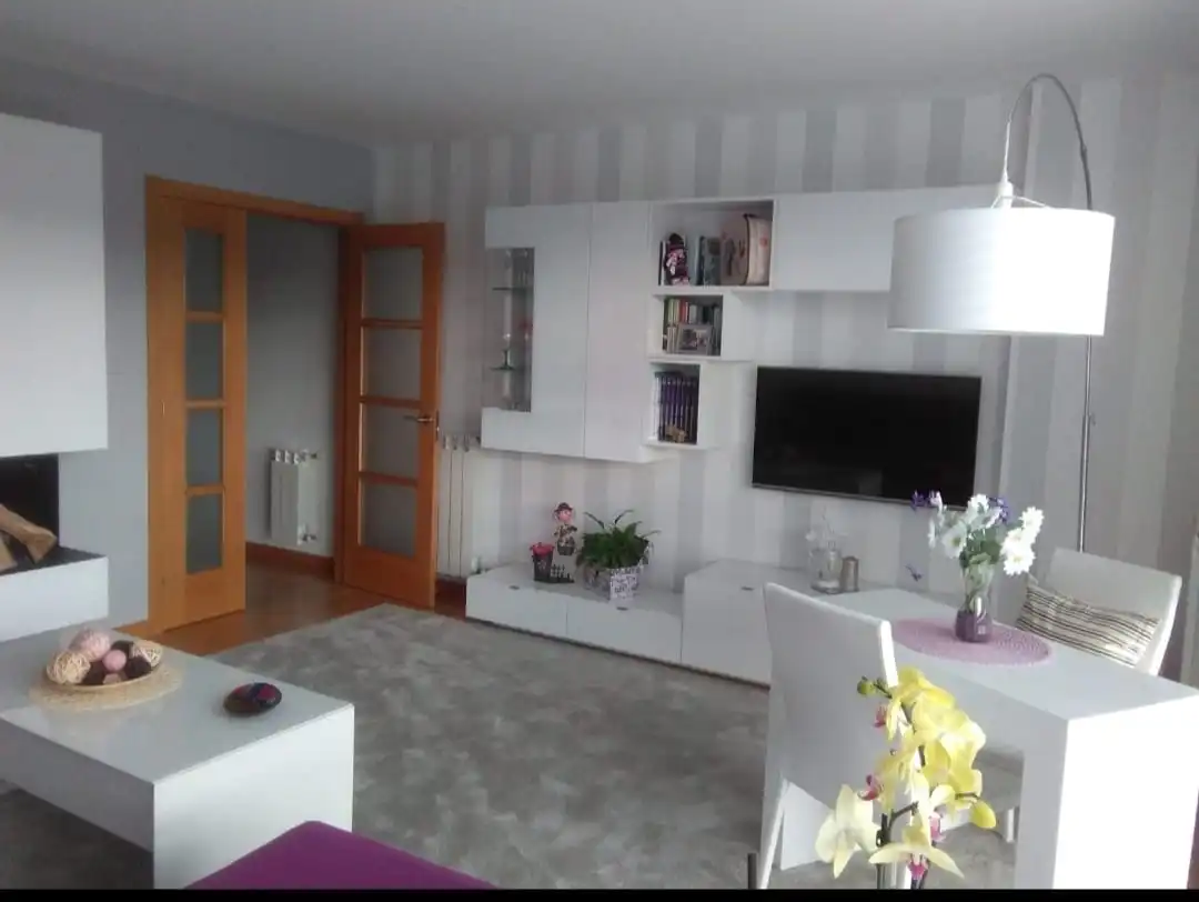 Living room of Flat for rent in Ames  with Heating, Parquet flooring and Storage room