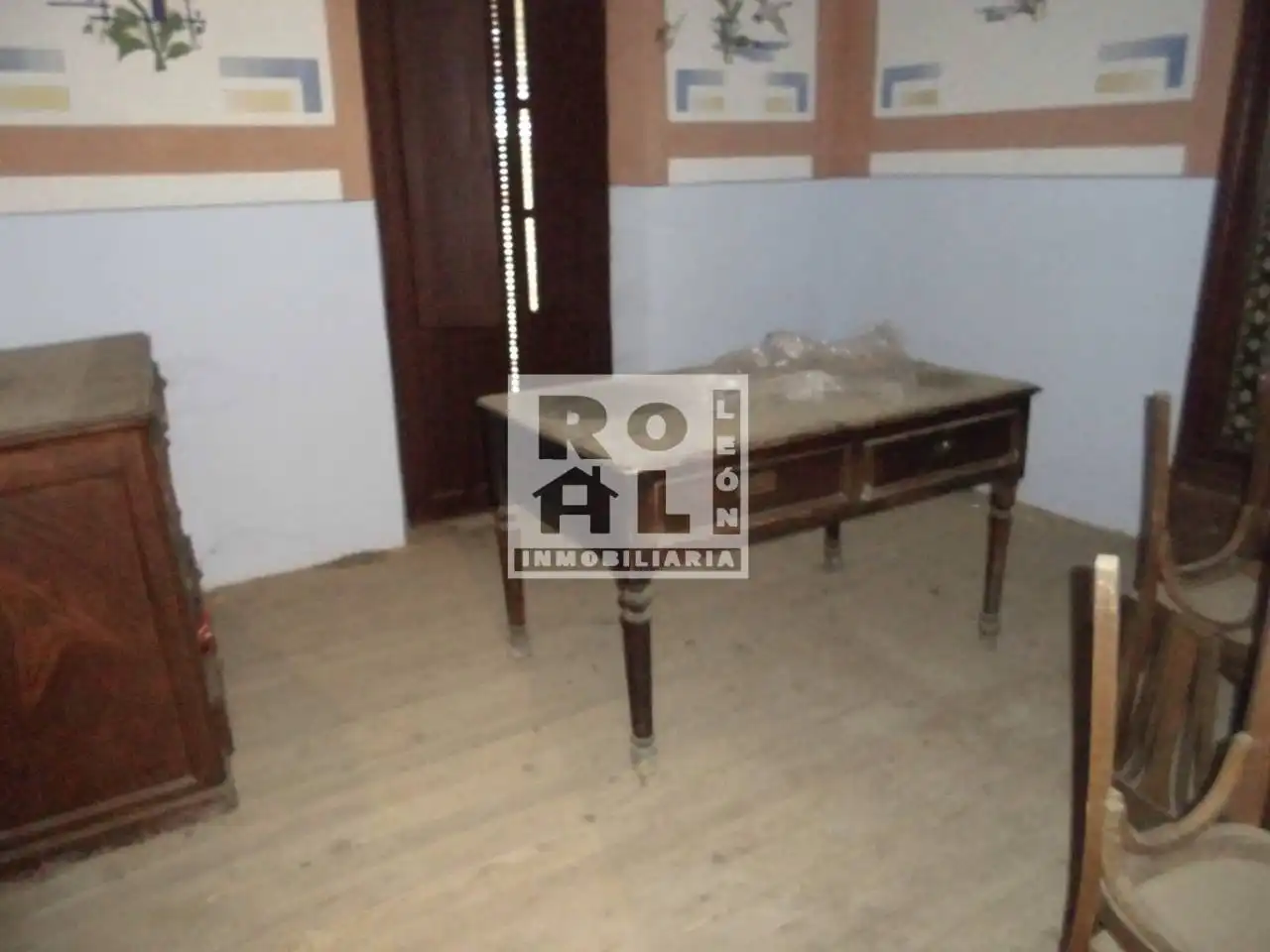 Dormitori de Casa o xalet en venda en Valdefresno amb Jardí privat