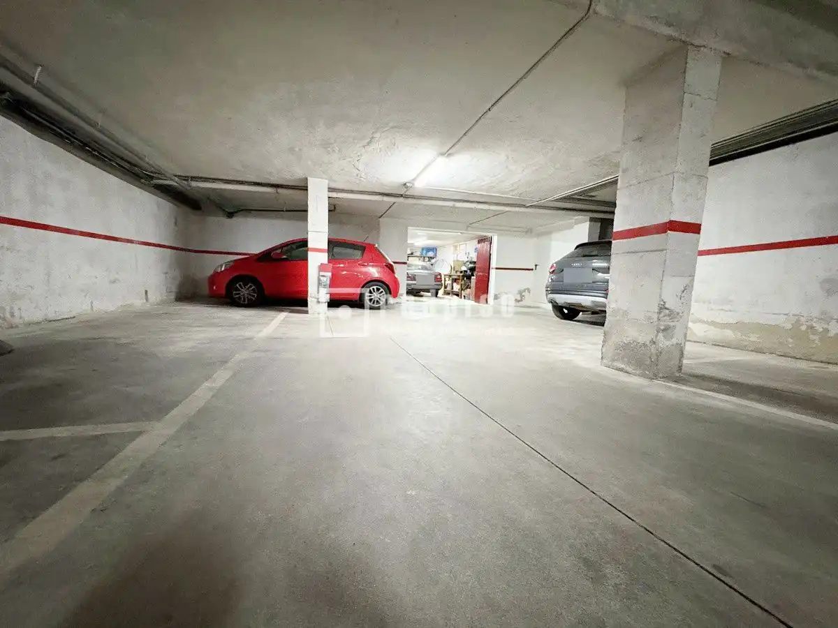 Parkplatz von Garage zum Verkauf in Málaga