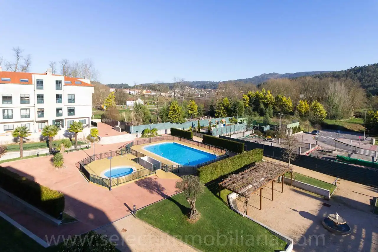Schwimmbecken von Dachboden zur Miete in Pontevedra Capital  mit Heizung, Terrasse und Schwimmbad