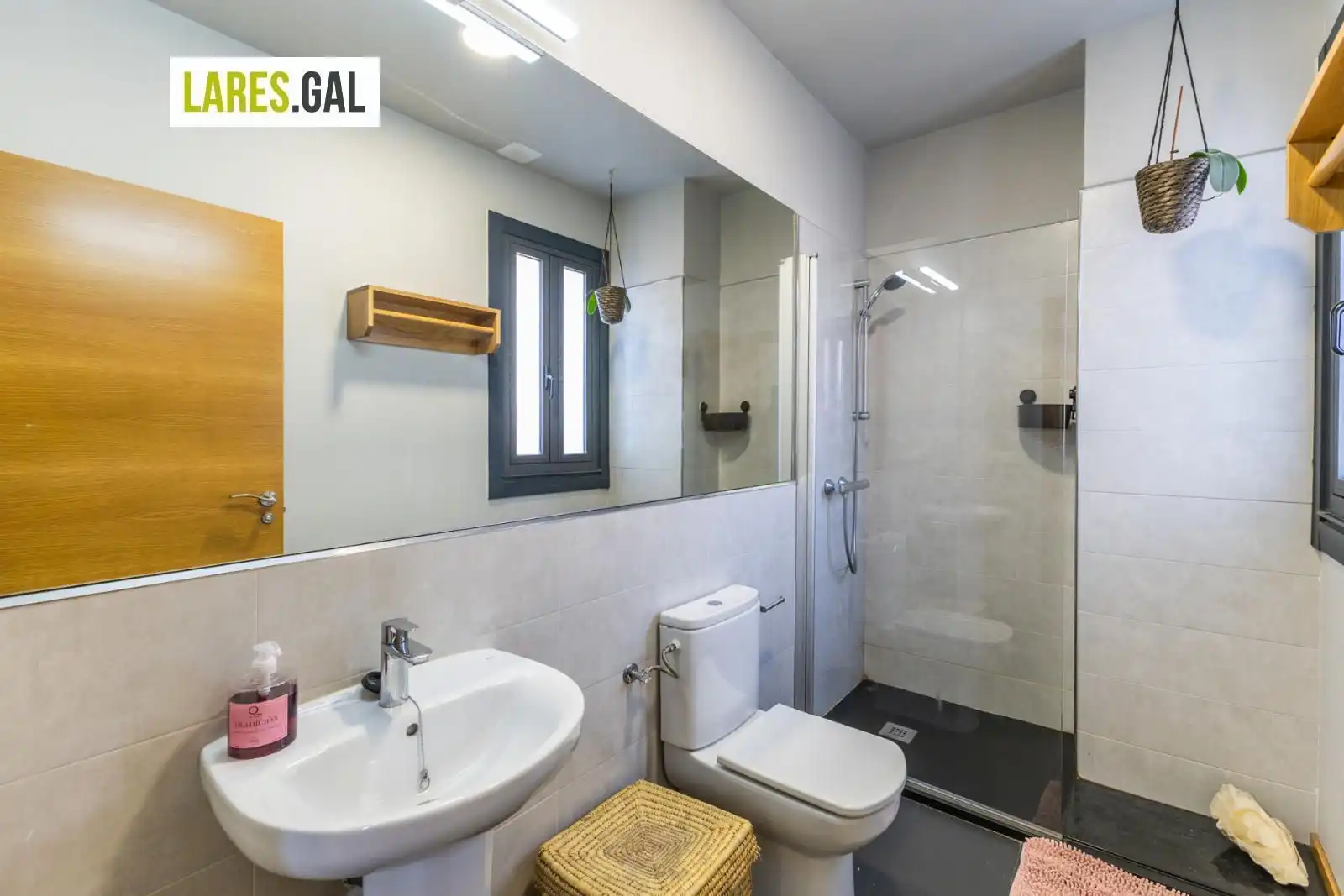 Baño de Casa o chalet en venta en Cangas  con Calefacción, Amueblado y Horno