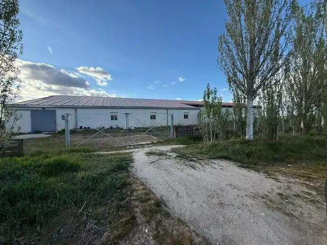 Industrial building for sale in Cantalapiedra, imagen 2