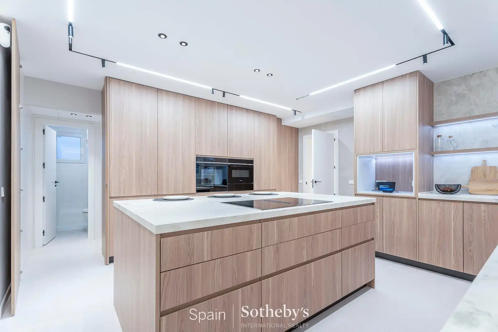 Cuina de Apartament en venda en Madrid amb Aire condicionat i Calefacció