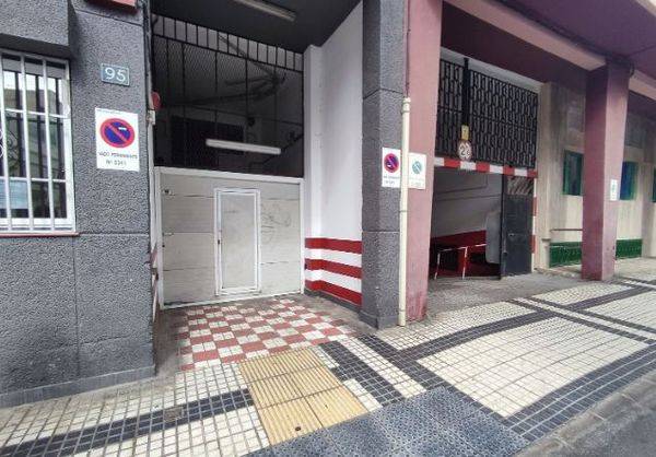 Garaje en Alquiler en Calle Castrillo, 36 en Arenales - Lugo - Avda. Marítima