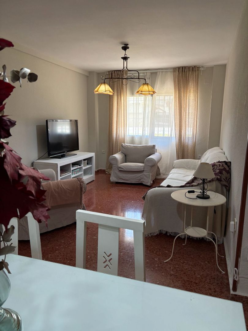 Living room of Flat for rent in El Puerto de Santa María  with Air Conditioner, Furnished and Pets allowed