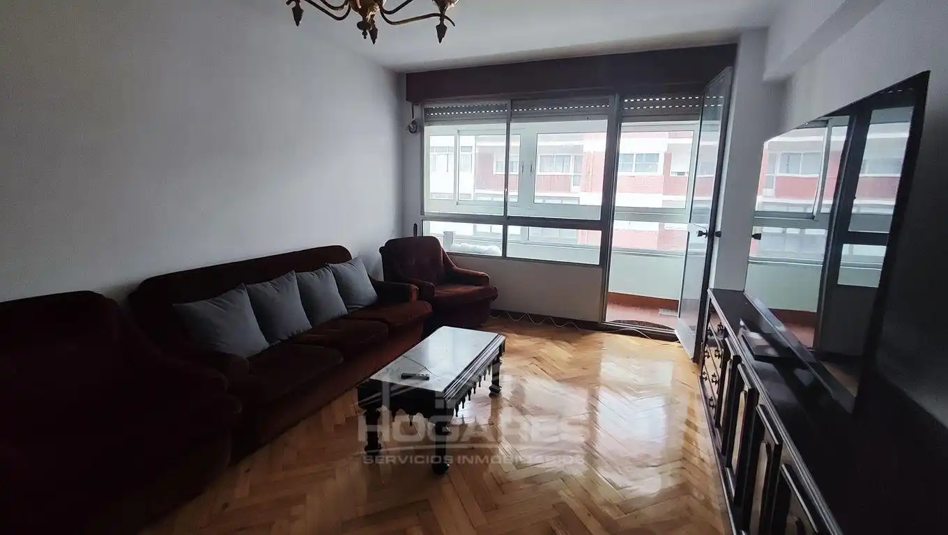 Sala de estar de Piso en venta en Vigo  con Parquet, Trastero y Balcón