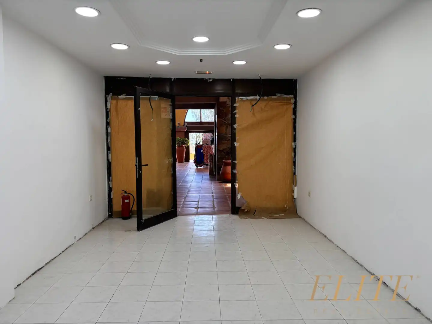 Commercial properties for sale in San Bartolomé de Tirajana  with Air Conditioner