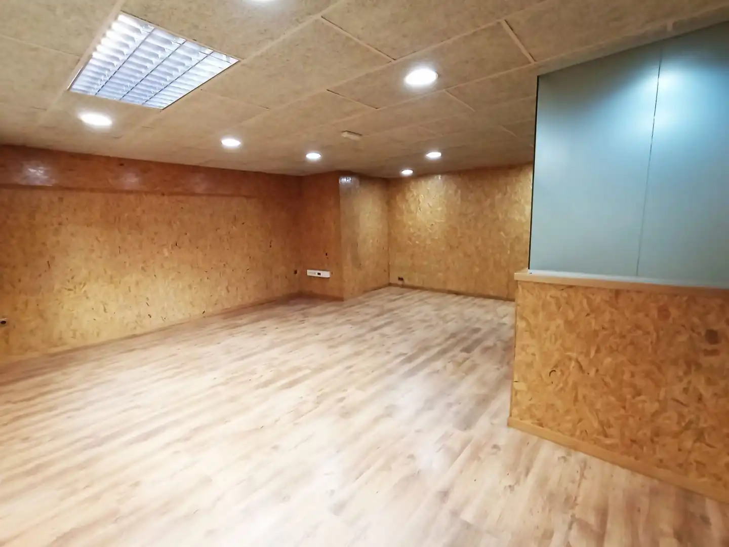 Büro zur Miete in Sud