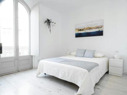 Bedroom of Flat to share in Sant Feliu de Llobregat  with Furnished, Washing machine and TV