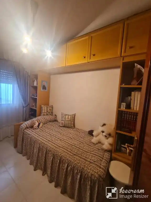 Dormitori de Pis en venda en Fuenlabrada amb Calefacció, Parquet i Terrassa