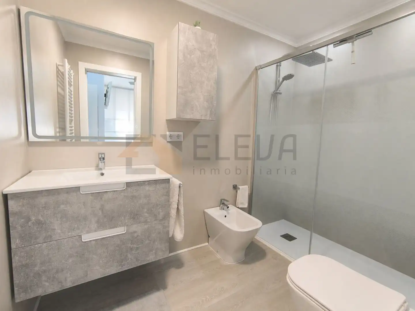Bathroom of Attic for sale in La Roda  with Heating, Terrace and Storage room