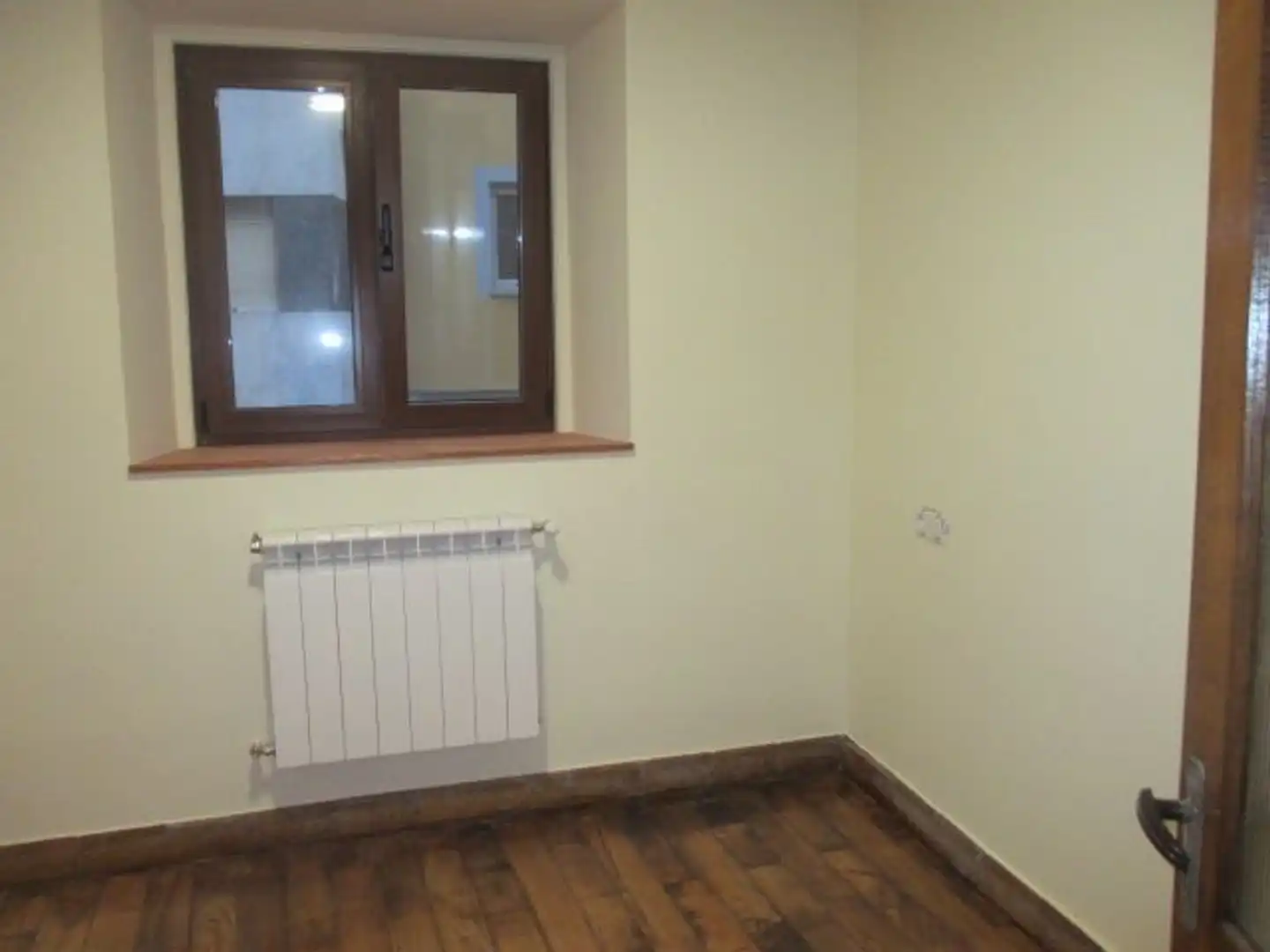 Habitación de Piso en venta en Vegadeo con Calefacción, Parquet y Trastero