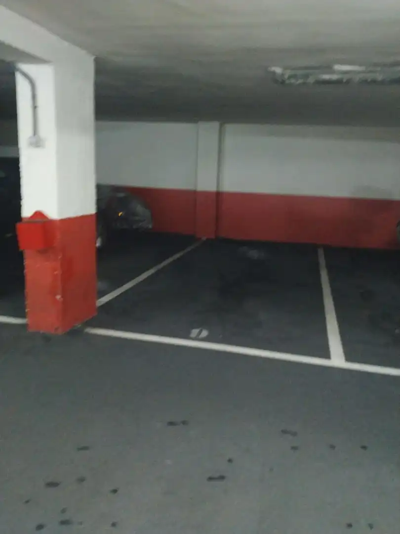 Parking de Apartamento de alquiler en Gijón  con Aire acondicionado, Calefacción y Amueblado
