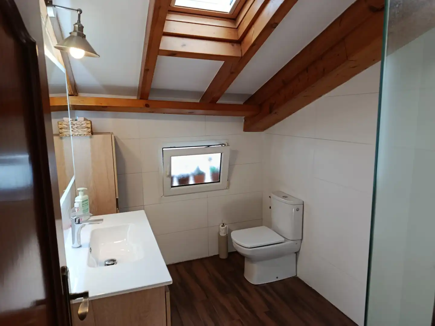 Baño de Piso en venta en Santander con Amueblado, Horno y Lavadora