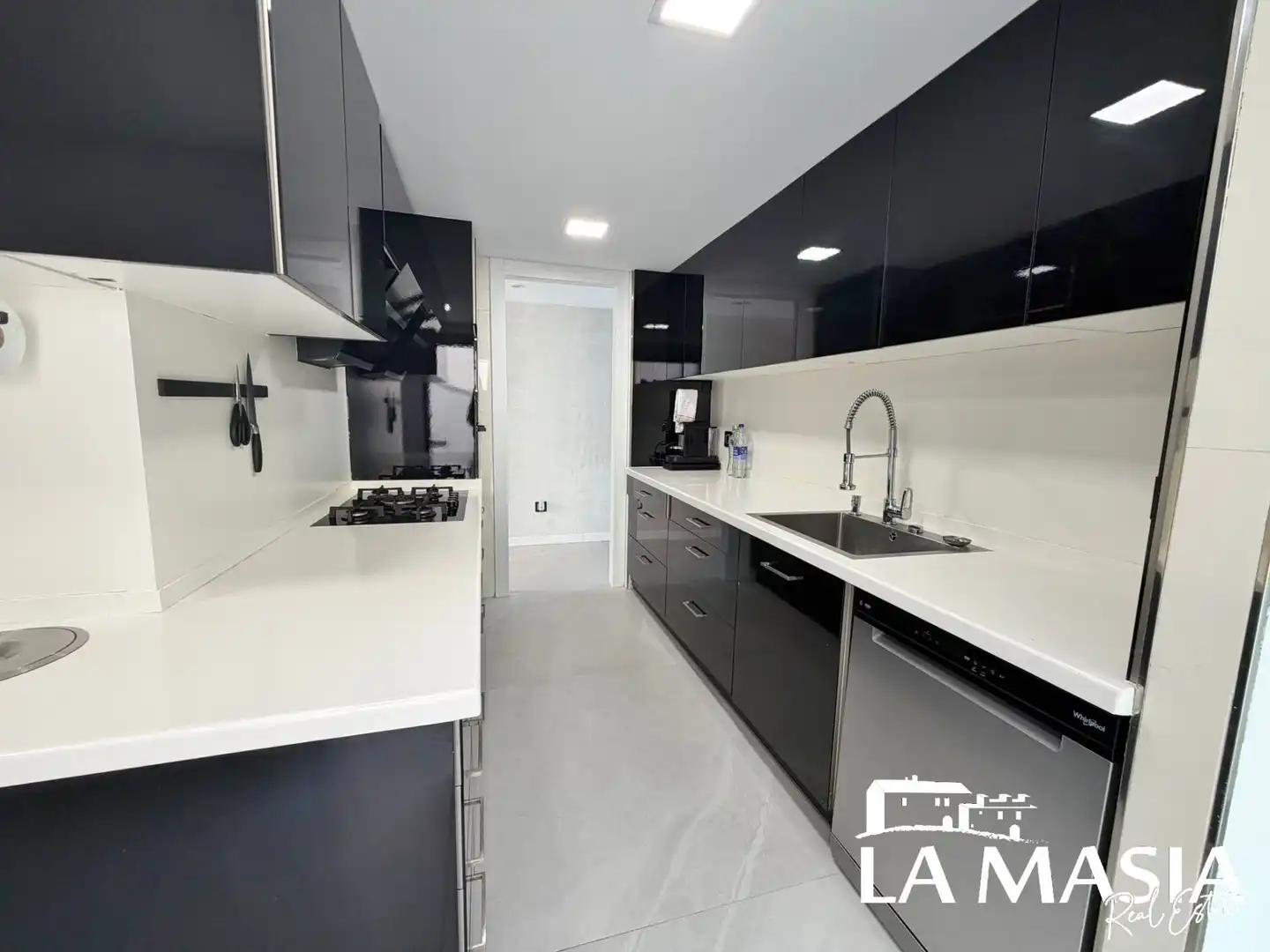 Cocina de Casa o chalet en venta en Canyelles con Aire acondicionado, Calefacción y Jardín privado