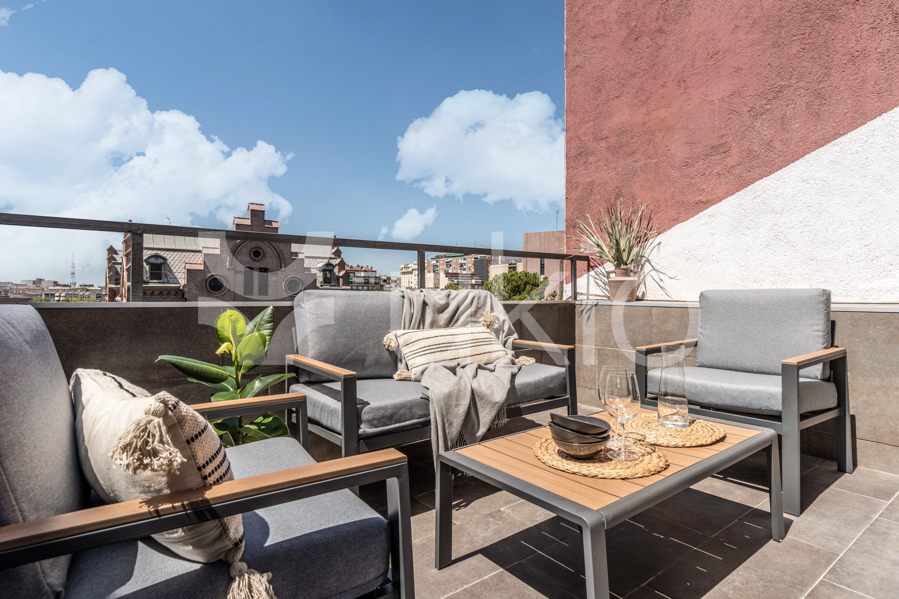 Terrassa de Apartament de lloguer en  Madrid Capital amb Aire condicionat, Calefacció i Terrassa
