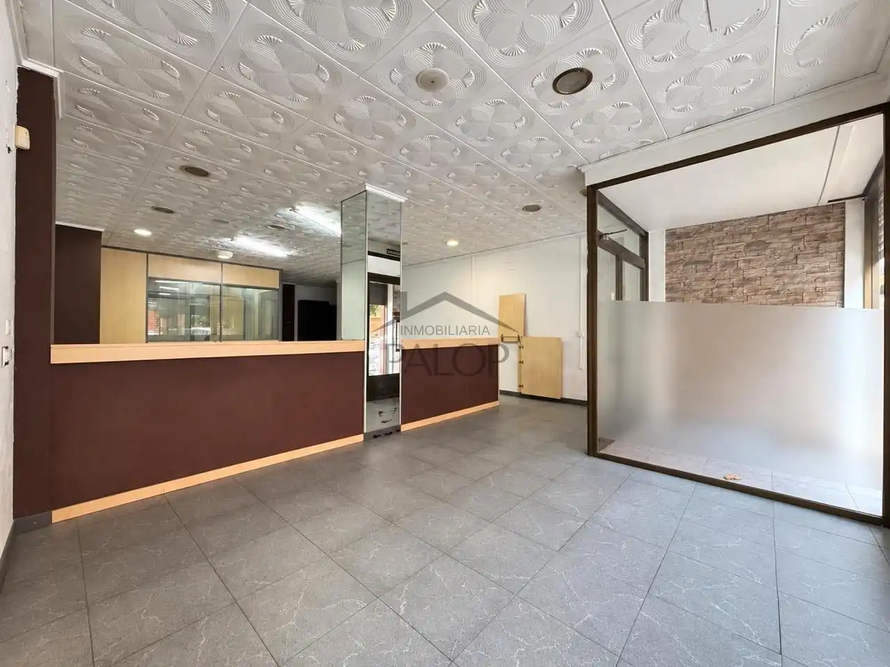 Local comercial en alquiler en Carcaixent