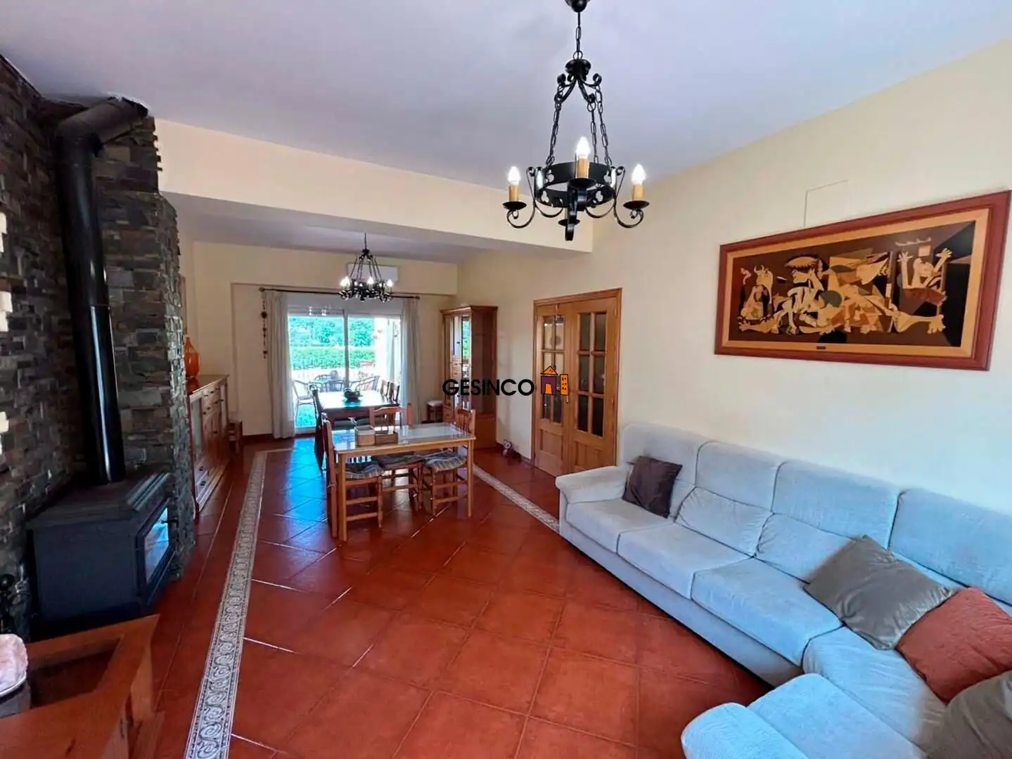 Sala d'estar de Dúplex en venda en Manuel amb Aire condicionat, Terrassa i Moblat