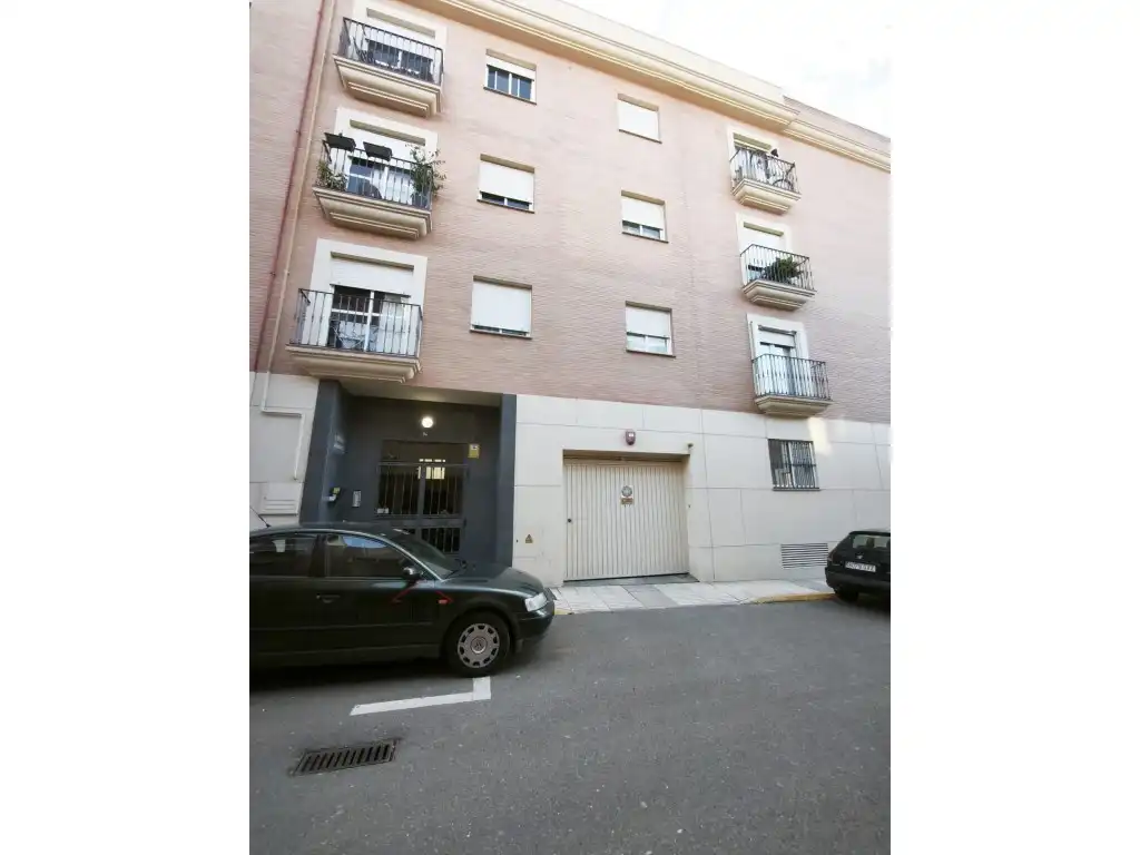 Individual de lloguer a Calle Linares, imagen 2