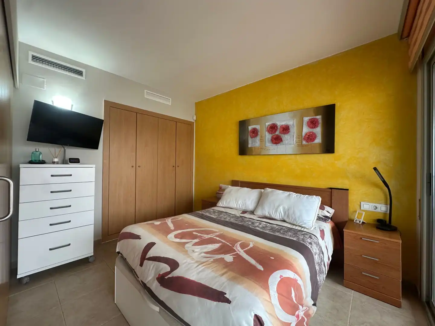 Habitación de Apartamento en venta en Roses con Aire acondicionado, Calefacción y Terraza